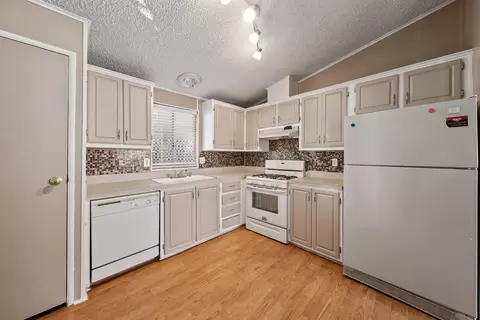 45111 25th St E #SPC 88, Lancaster, CA 93535 photo 9