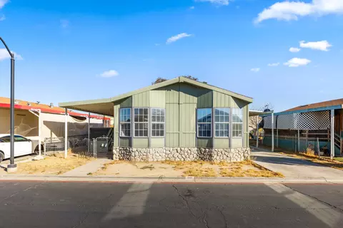 45111 25th St E #SPC 88, Lancaster, CA 93535