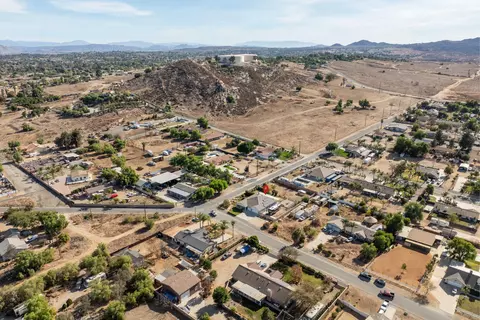 View/Area - 19475 Spalding Ave, Riverside, CA 92508 photo 8 of 8