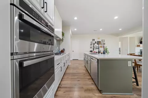 Kitchen - 19475 Spalding Ave, Riverside, CA 92508 photo 2 of 4