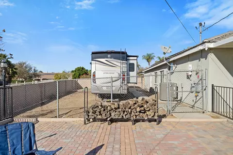 Exterior - 19475 Spalding Ave, Riverside, CA 92508 photo 8 of 12