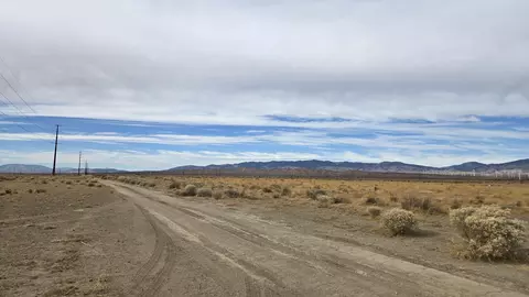 Holiday Ave Near 160th St West, Rosamond, CA 93560