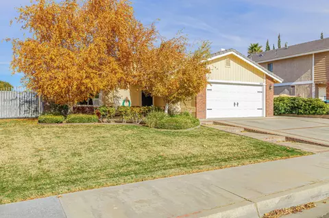5021 Ave L 3 W, Lancaster, CA 93536