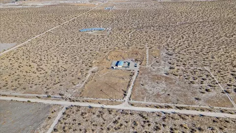 18039 Ave R E, Llano, CA 93544 photo 32