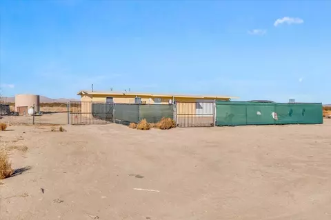 18039 Ave R E, Llano, CA 93544 photo 17
