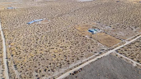 18039 Ave R E, Llano, CA 93544 photo 34