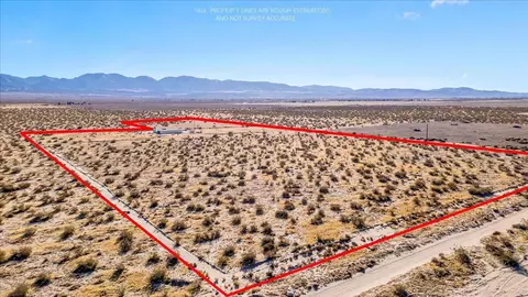 18039 Ave R E, Llano, CA 93544 photo 25