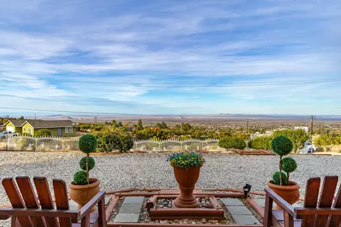 475 Maria Rd, Pinon Hills, CA 92372 photo 12