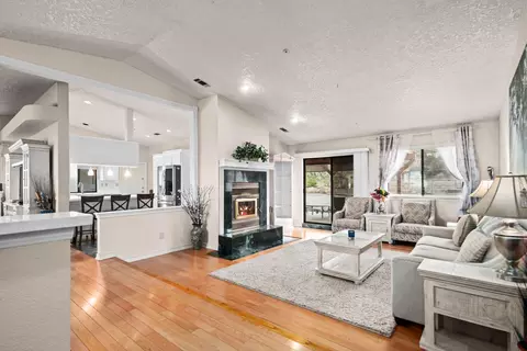 475 Maria Rd, Pinon Hills, CA 92372 photo 14