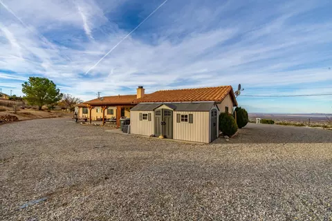 475 Maria Rd, Pinon Hills, CA 92372 photo 45