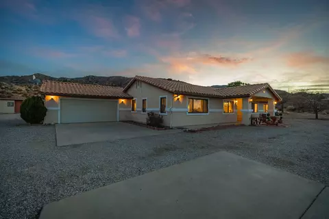 475 Maria Rd, Pinon Hills, CA 92372 photo 5