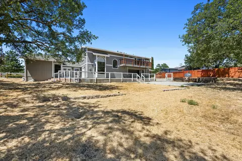 22710 Fran Dr, Tehachapi, CA 93561 photo 43