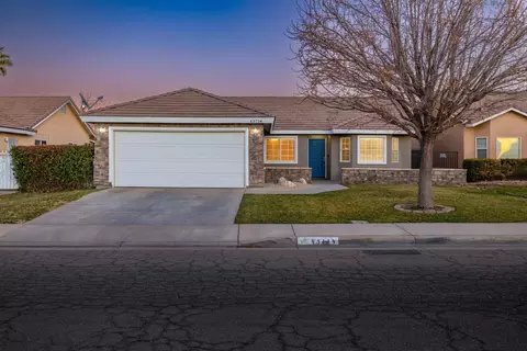 43714 5th St E, Lancaster, CA 93535