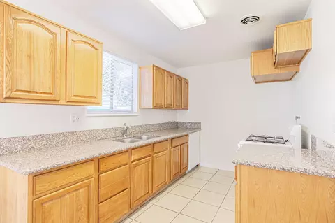 44015 Elm Ave, Lancaster, CA 93534 photo 14