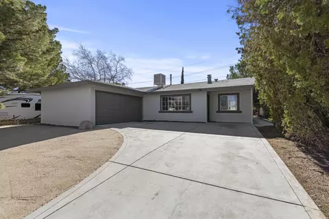 336 Avenue R6 E, Palmdale, CA 93550
