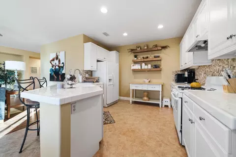 Kitchen - 45509 2nd St E, Lancaster, CA 93535 photo 2 of 4
