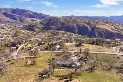 29701 Poso Ct, Tehachapi, CA 93561 photo 12