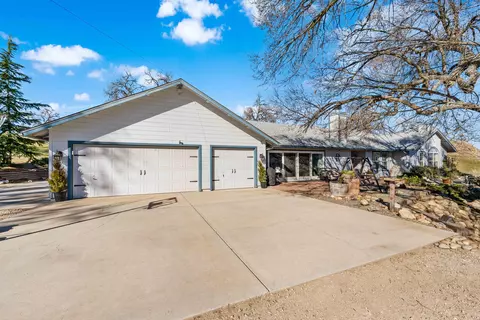 29701 Poso Ct, Tehachapi, CA 93561 photo 4