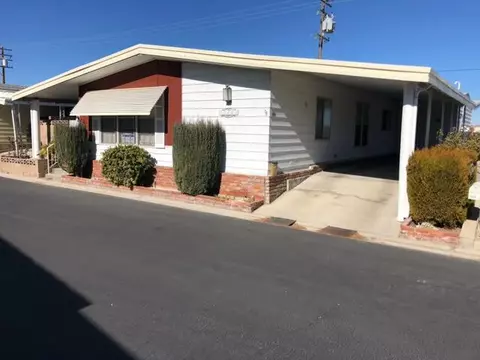 48303 20th St W #204, Lancaster, CA 93536