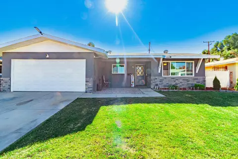 608 Pillsbury St E, Lancaster, CA 93535