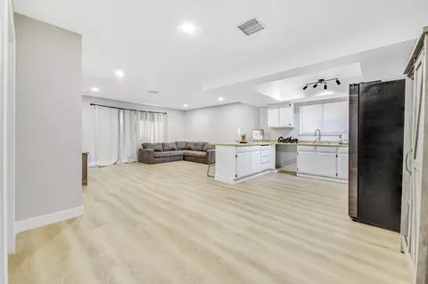 Other - 44749 Jefferson Ct, Lancaster, CA 93535 photo 2 of 5
