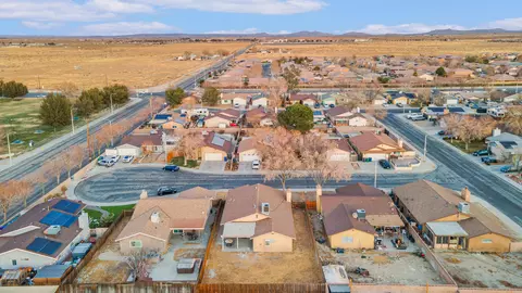 View/Area - 44749 Jefferson Ct, Lancaster, CA 93535 photo 4 of 6