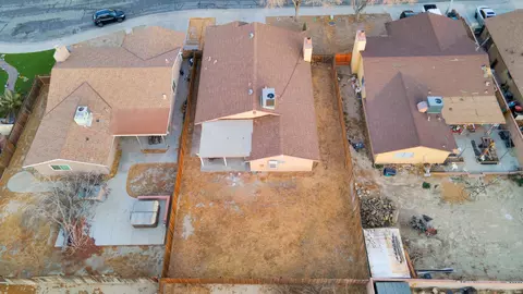 View/Area - 44749 Jefferson Ct, Lancaster, CA 93535 photo 3 of 6