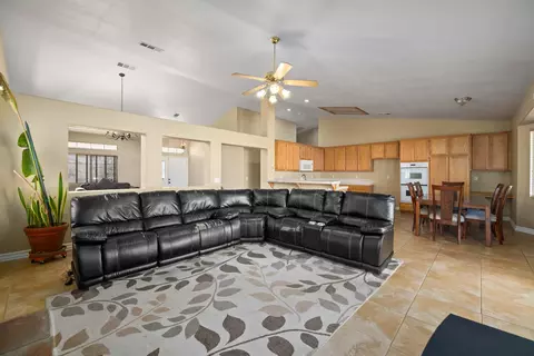2801 Sunnyvale Rd, Lancaster, CA 93536 photo 10