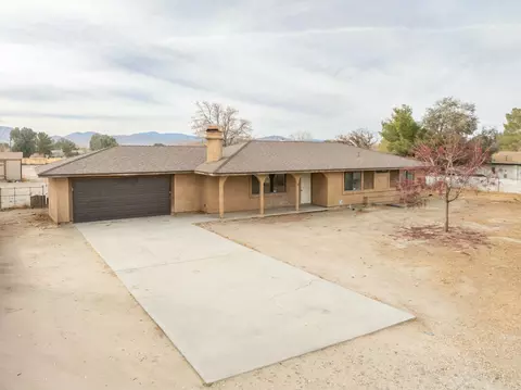 9620 Ave Q E, Palmdale, CA 93591