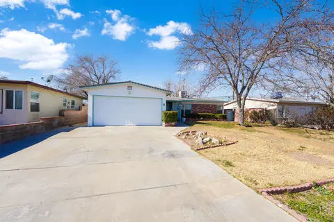 45357 Genoa Ave, Lancaster, CA 93534 photo 3