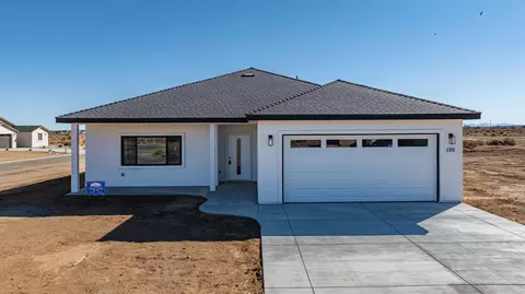 8218 Karen Ave, California City, CA 93505