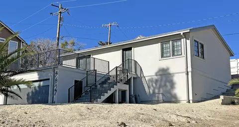 42827 Coolcrest Dr, Lake Hughes, CA 93532