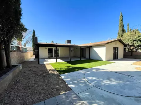 Exterior - 45348 17th St W, Lancaster, CA 93534 photo 6 of 18
