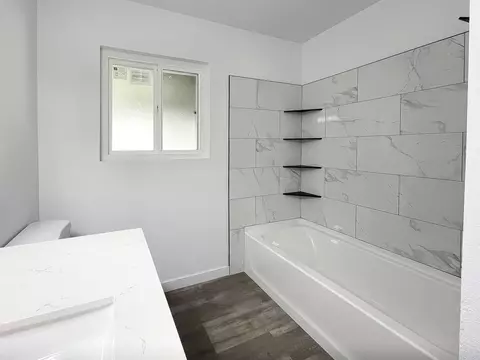 Bath - 45348 17th St W, Lancaster, CA 93534 photo 3 of 4