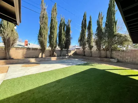 Exterior - 45348 17th St W, Lancaster, CA 93534 photo 11 of 18