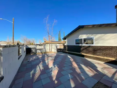 Exterior - 45348 17th St W, Lancaster, CA 93534 photo 5 of 18
