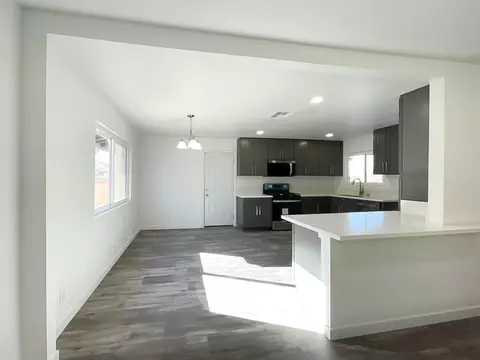 Kitchen - 45348 17th St W, Lancaster, CA 93534 photo 5 of 5