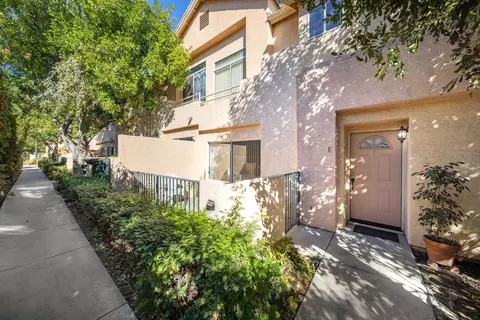 11066 Sharp Ave UNIT E, Mission Hills, CA 91345