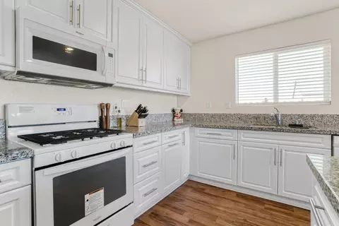 3539 Avenue J4 E, Lancaster, CA 93535 photo 12