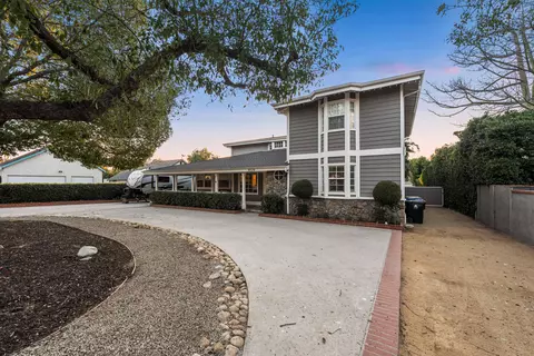 9729 Helen Ave, Sunland, CA 91040
