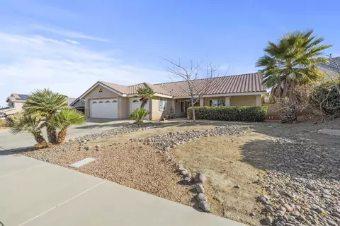 42300 Grandeur Way, Lancaster, CA 93536