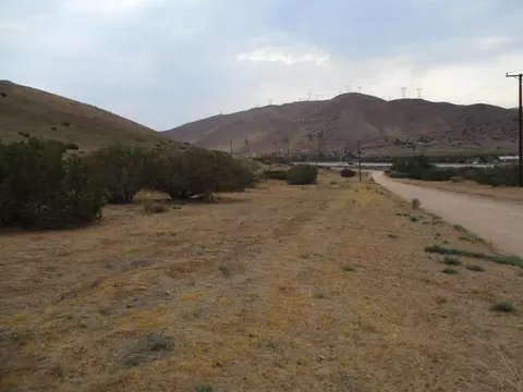 Berncastle Rd, Acton, CA 93510