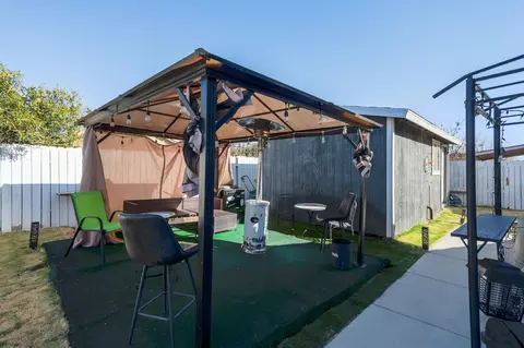 Exterior - 1623 Kettering St E, Lancaster, CA 93535 photo 3 of 6