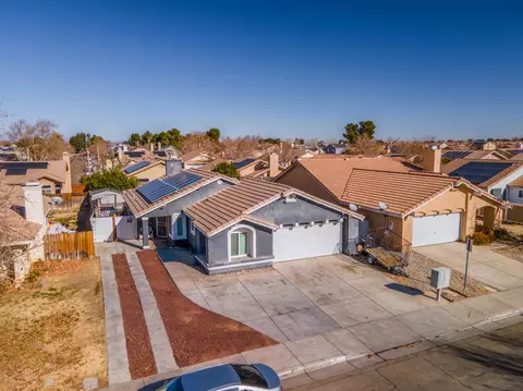 View/Area - 1623 Kettering St E, Lancaster, CA 93535 photo 2 of 4