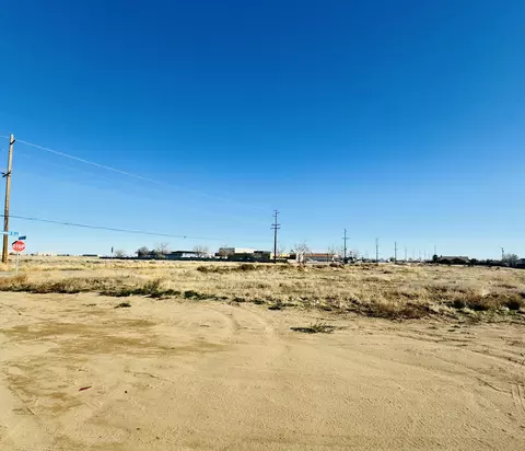 Cor Avenue Q 26th Ste, Palmdale, CA 93550
