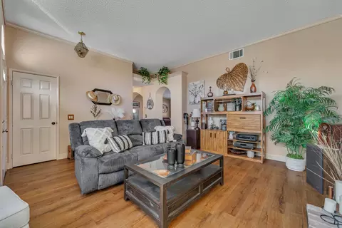 1037 Ave K6 E, Lancaster, CA 93535 photo 7