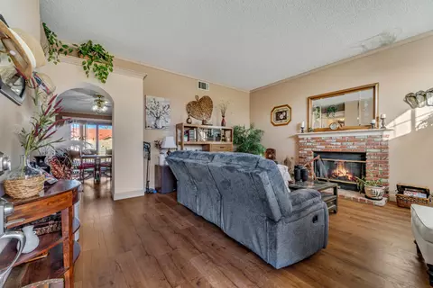 1037 Ave K6 E, Lancaster, CA 93535 photo 4