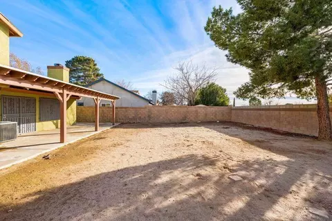 45117 Biscay Ave, Lancaster, CA 93535 photo 32
