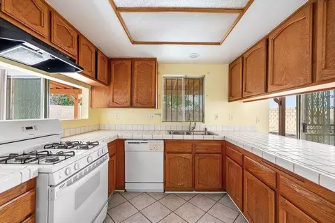 45117 Biscay Ave, Lancaster, CA 93535 photo 13