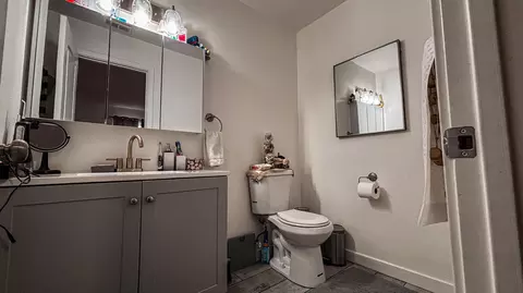 Bath - 44830 Denmore Ave E, Lancaster, CA 93535 photo 3 of 4